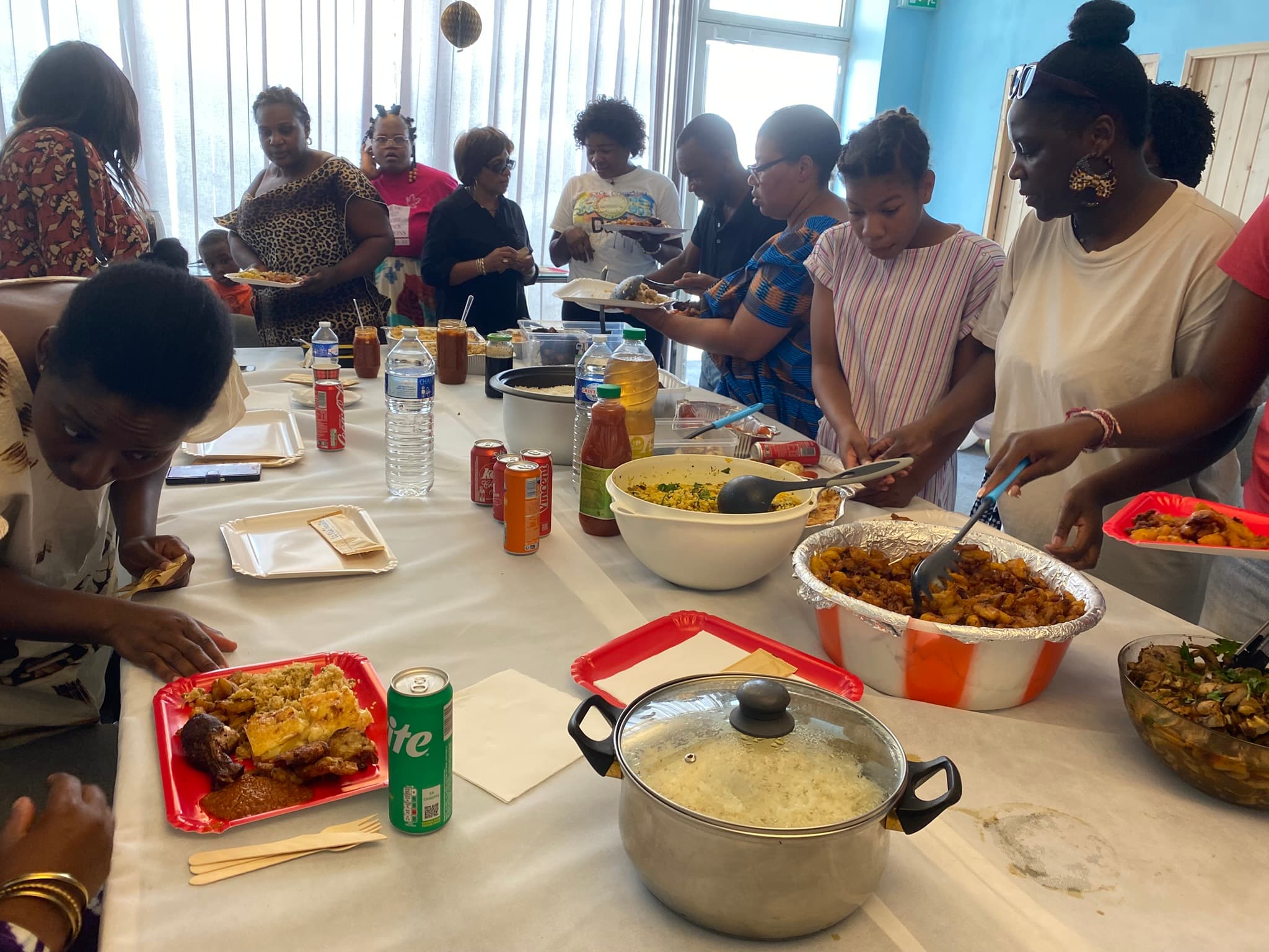 Repas fraternel après le culte