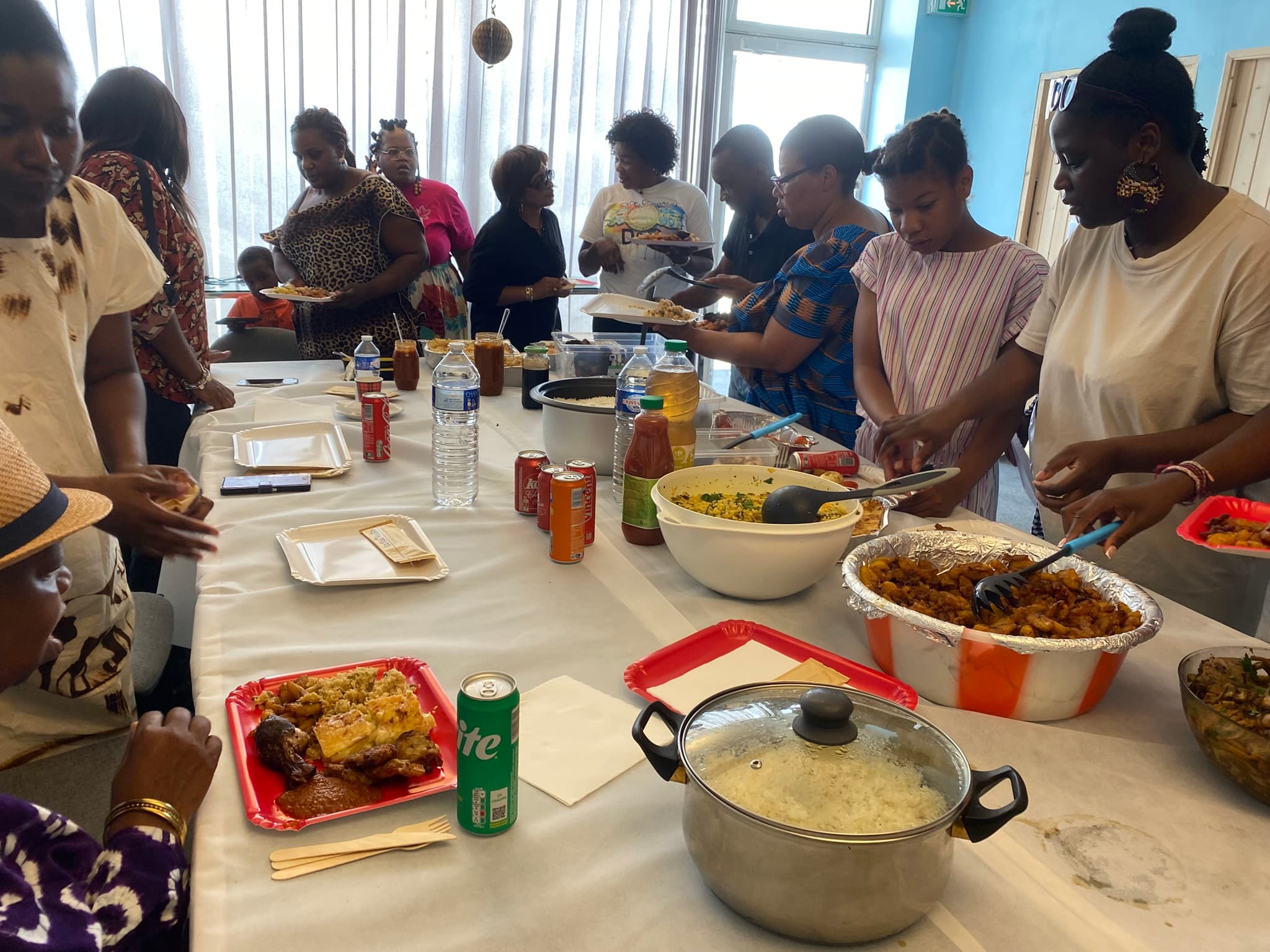 Service du repas fraternel